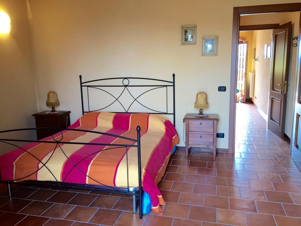 Cascina Stralla Farigliano Quarto foto